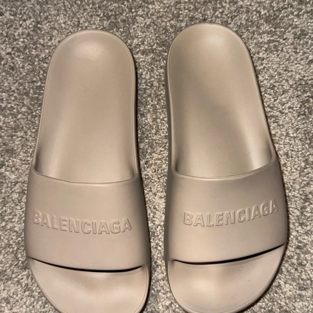 Balenciaga Taupe Slides - Picture 2 of 5